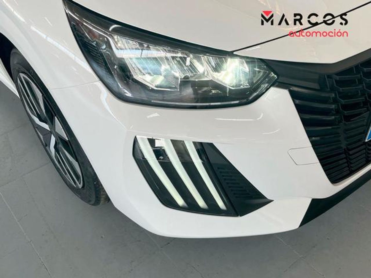 Peugeot 208 PureTech 100 Active 75 kW (100 CV)