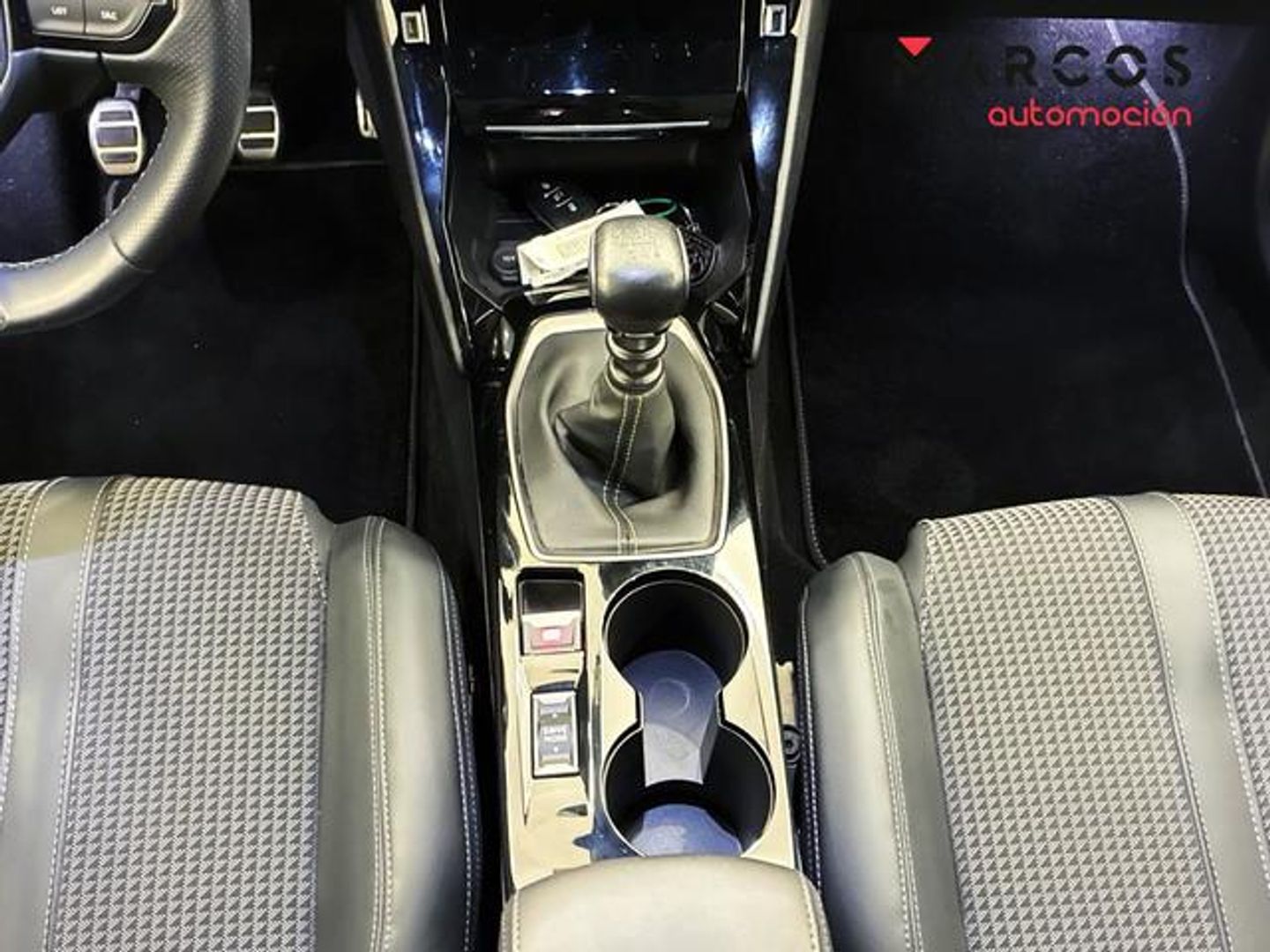 Peugeot 2008 PureTech 130 GT Line 96 kW (130 CV)
