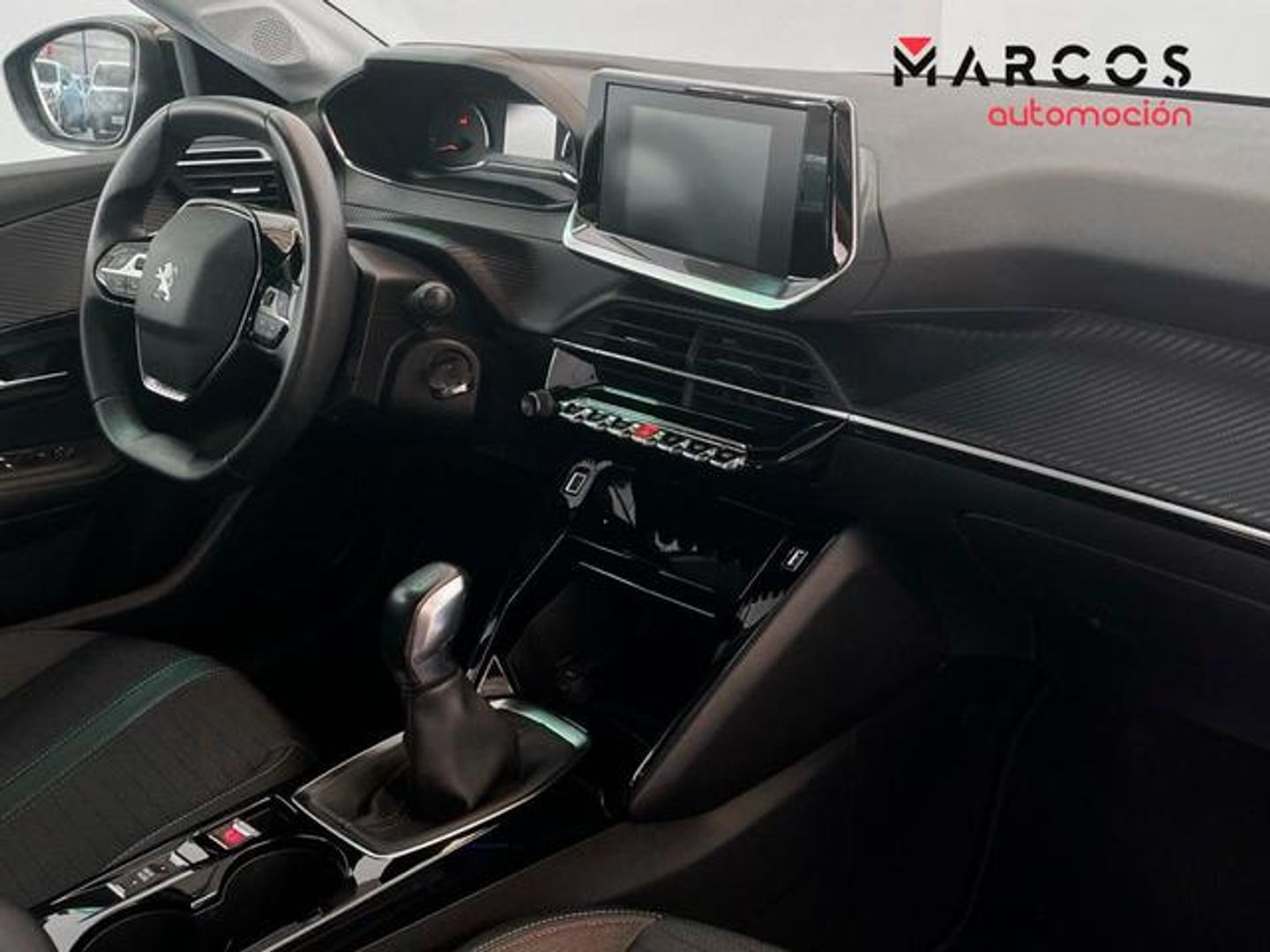 Peugeot 208 PureTech 75 Allure 	55 kW (75 CV)