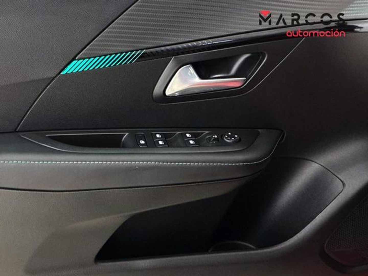 Peugeot 208 PureTech 100 Allure Pack EAT8 75 kW (100 CV)