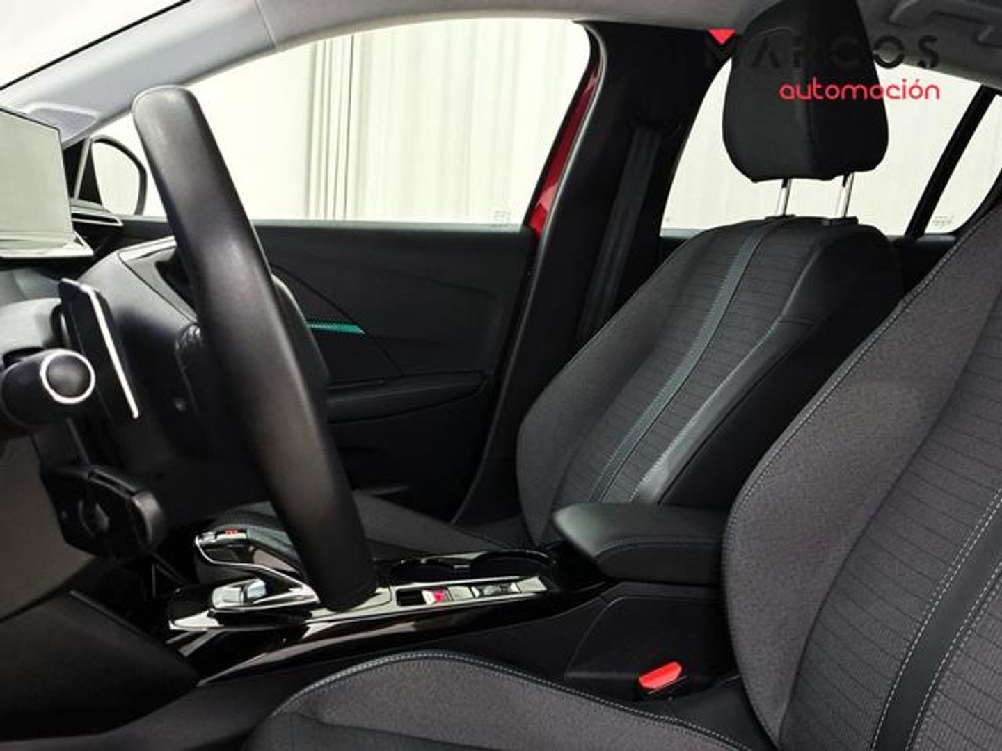 Peugeot 208 PureTech 100 Allure Pack EAT8 75 kW (100 CV)