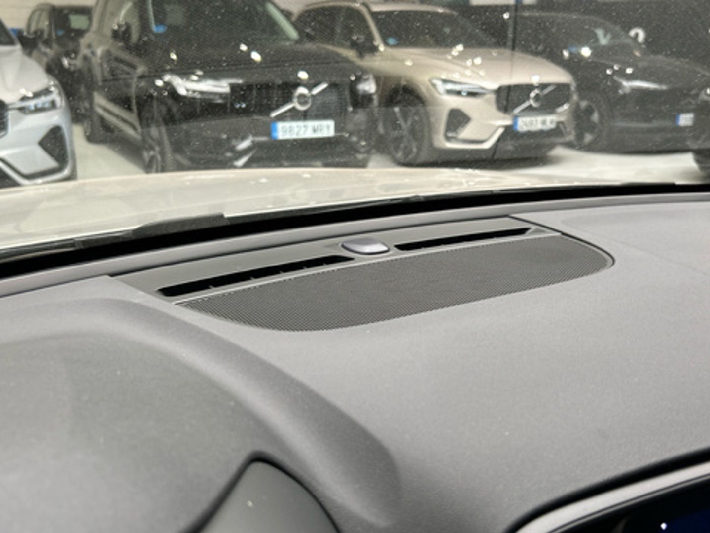 Volvo XC40 T2 Essential Auto 95 kW (129 CV)