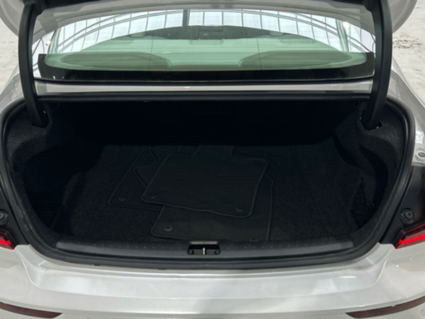 Volvo S60 B4 G Core FWD Auto 145 kW (197 CV)