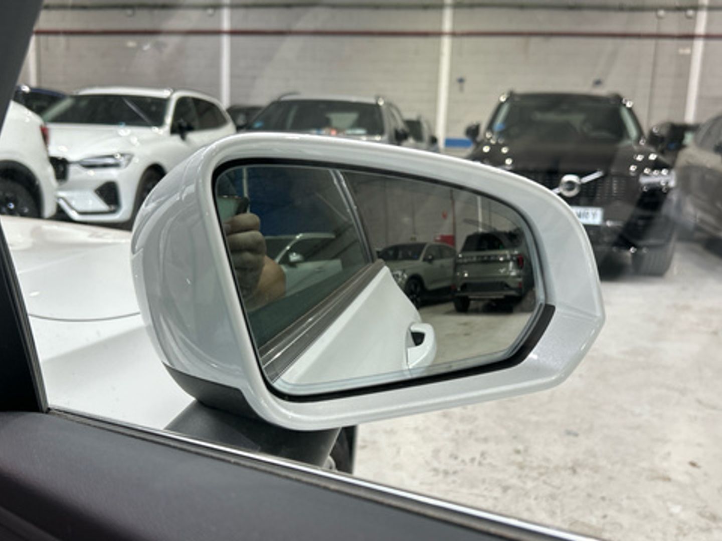 Volvo S60 B4 G Core FWD Auto 145 kW (197 CV)