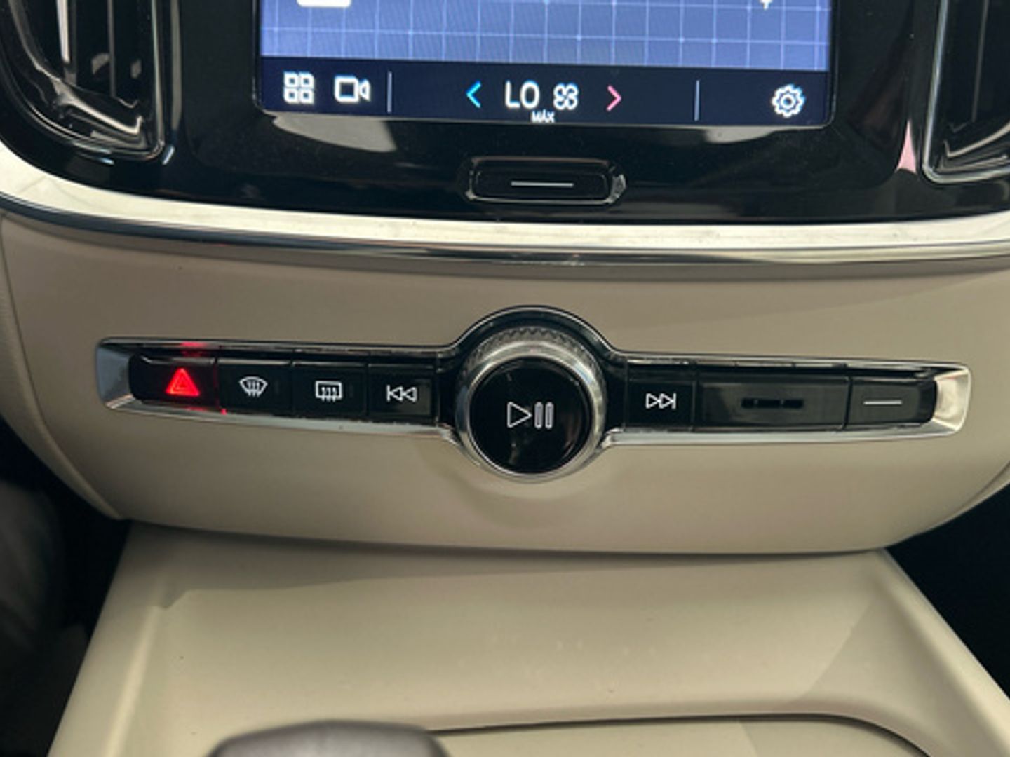 Volvo S60 B4 G Core FWD Auto 145 kW (197 CV)