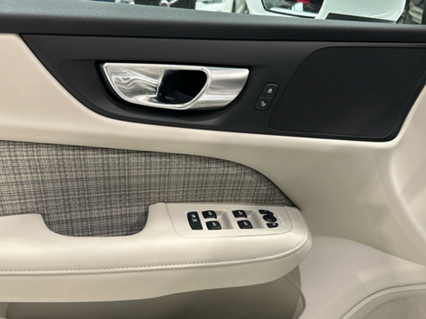Volvo S60 B4 G Core FWD Auto 145 kW (197 CV)