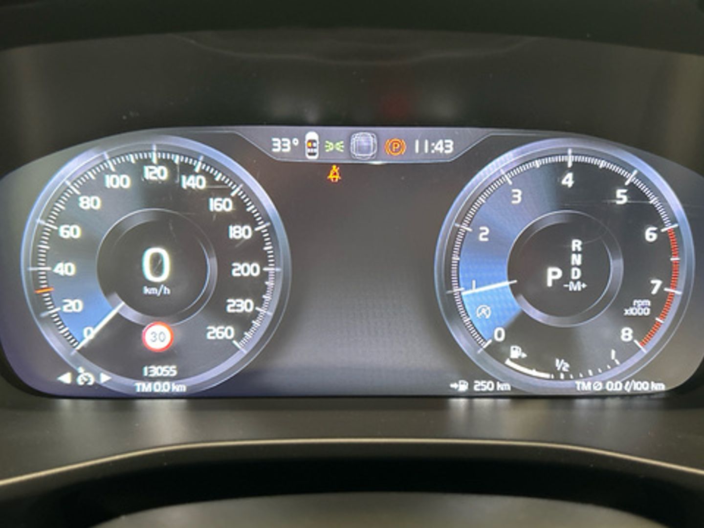 Volvo XC40 T2 Plus Dark Auto 95 kW (129 CV)