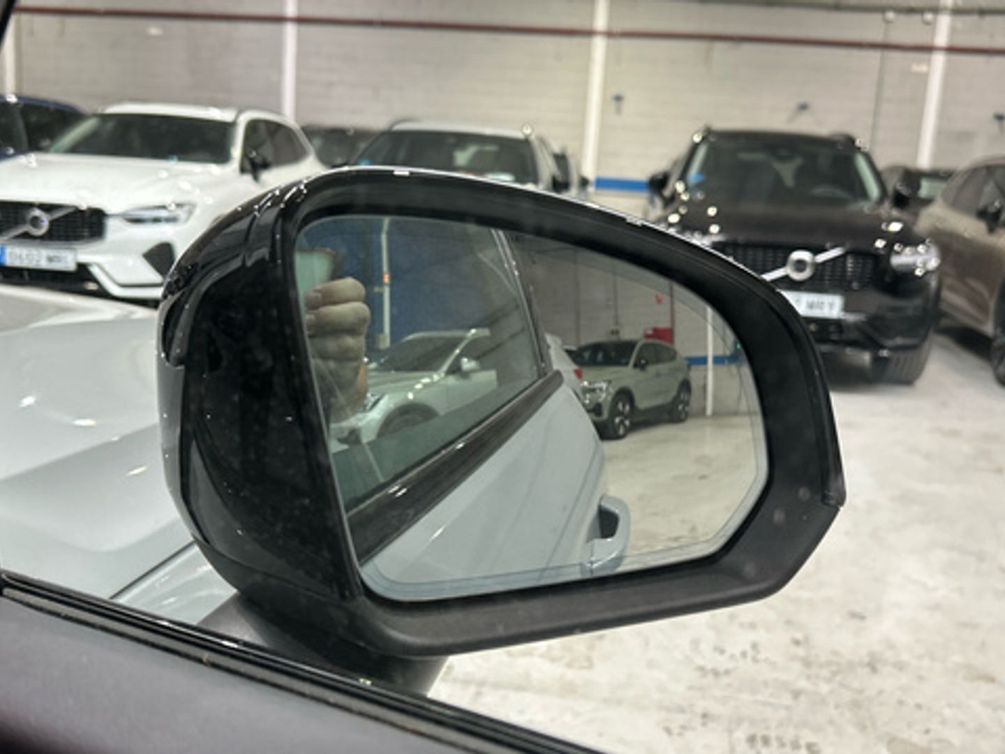Volvo XC40 T2 Plus Dark Auto 95 kW (129 CV)