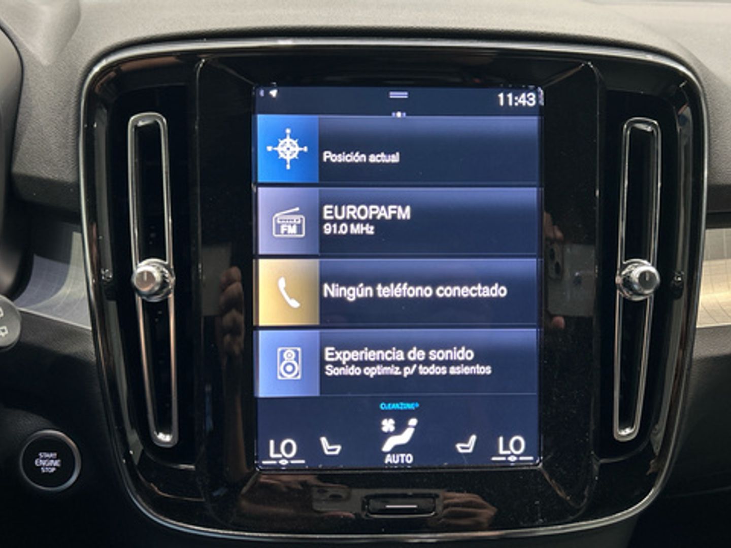 Volvo XC40 T2 Plus Dark Auto 95 kW (129 CV)