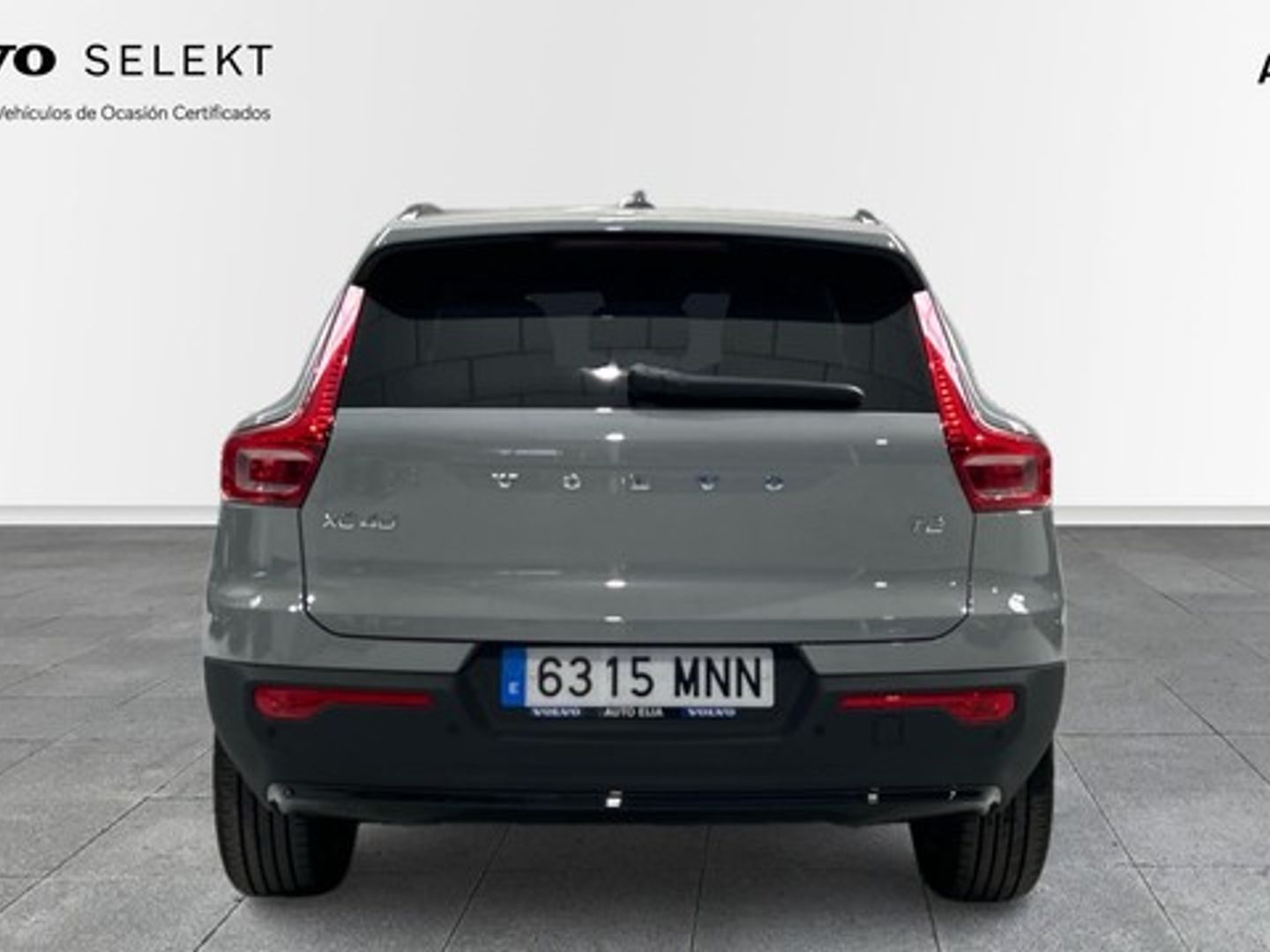 Volvo XC40 T2 Plus Dark Auto 95 kW (129 CV)