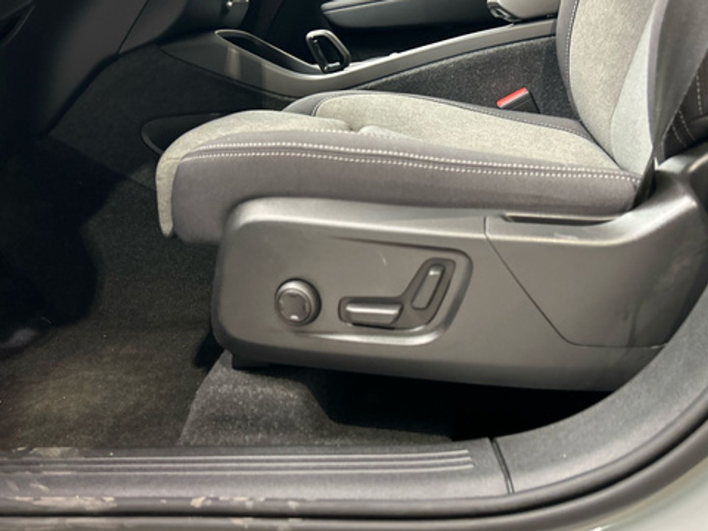 Volvo XC40 T2 Plus Dark Auto 95 kW (129 CV)
