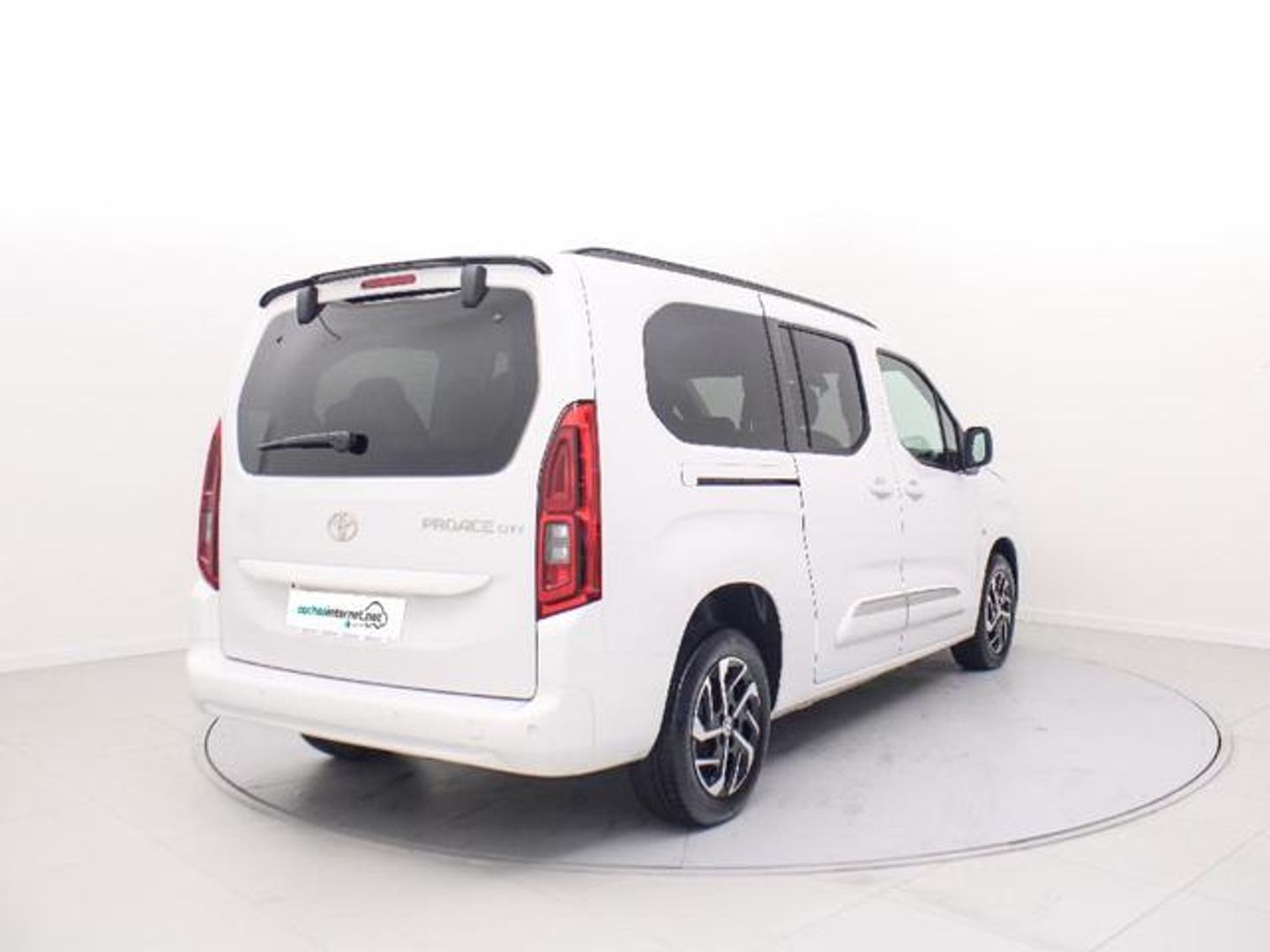 Toyota Proace City Verso 1.5D Family Active L2 Auto 96 kW (131 CV)