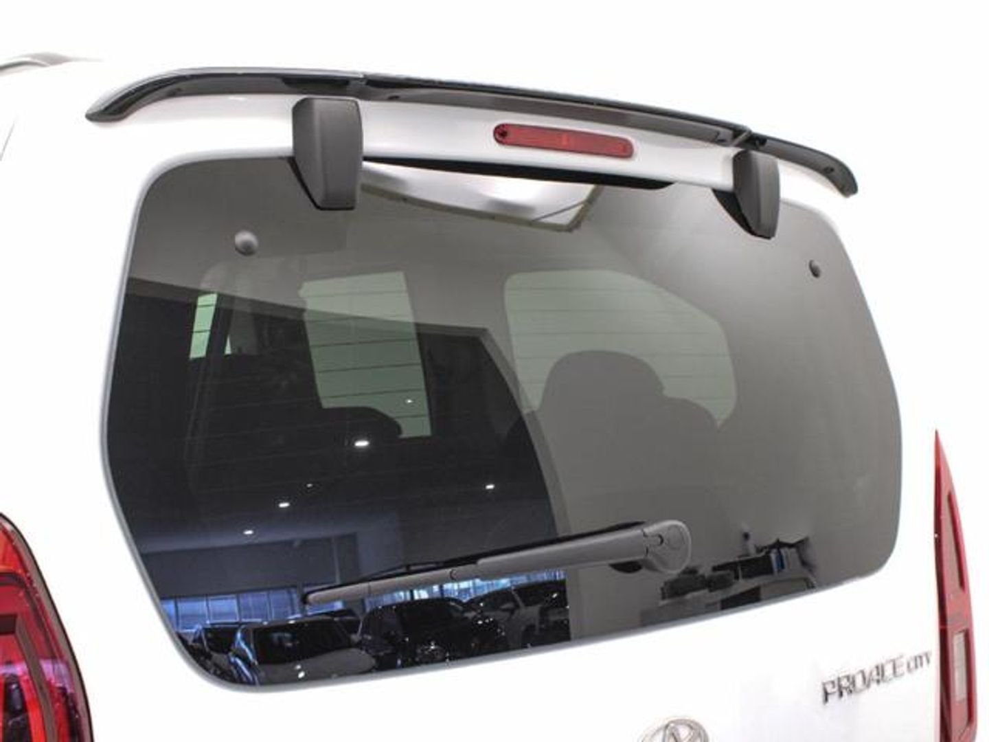 Toyota Proace City Verso 1.5D Family Active L2 Auto 96 kW (131 CV)