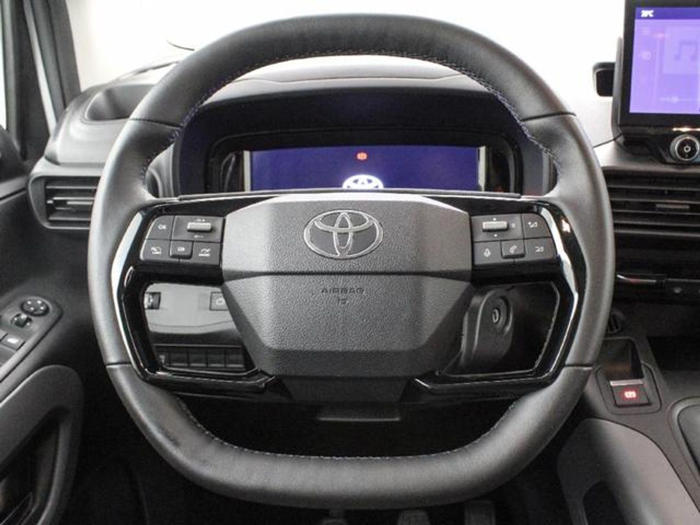 Toyota Proace City Verso 1.5D Family Active L2 Auto 96 kW (131 CV)