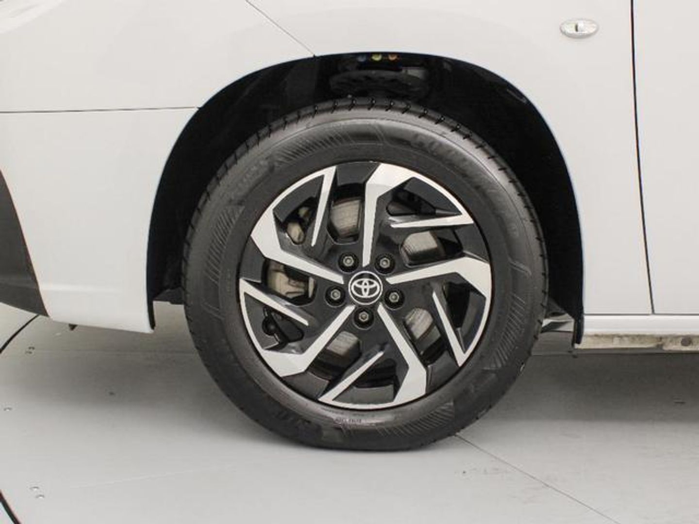 Toyota Proace City Verso 1.5D Family Active L2 Auto 96 kW (131 CV)