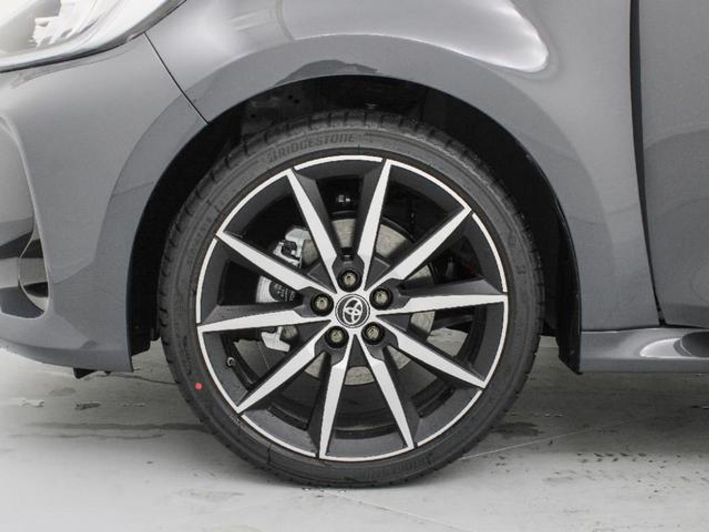 Toyota Yaris 1.5 130H GR Sport 96 kW (130 CV)