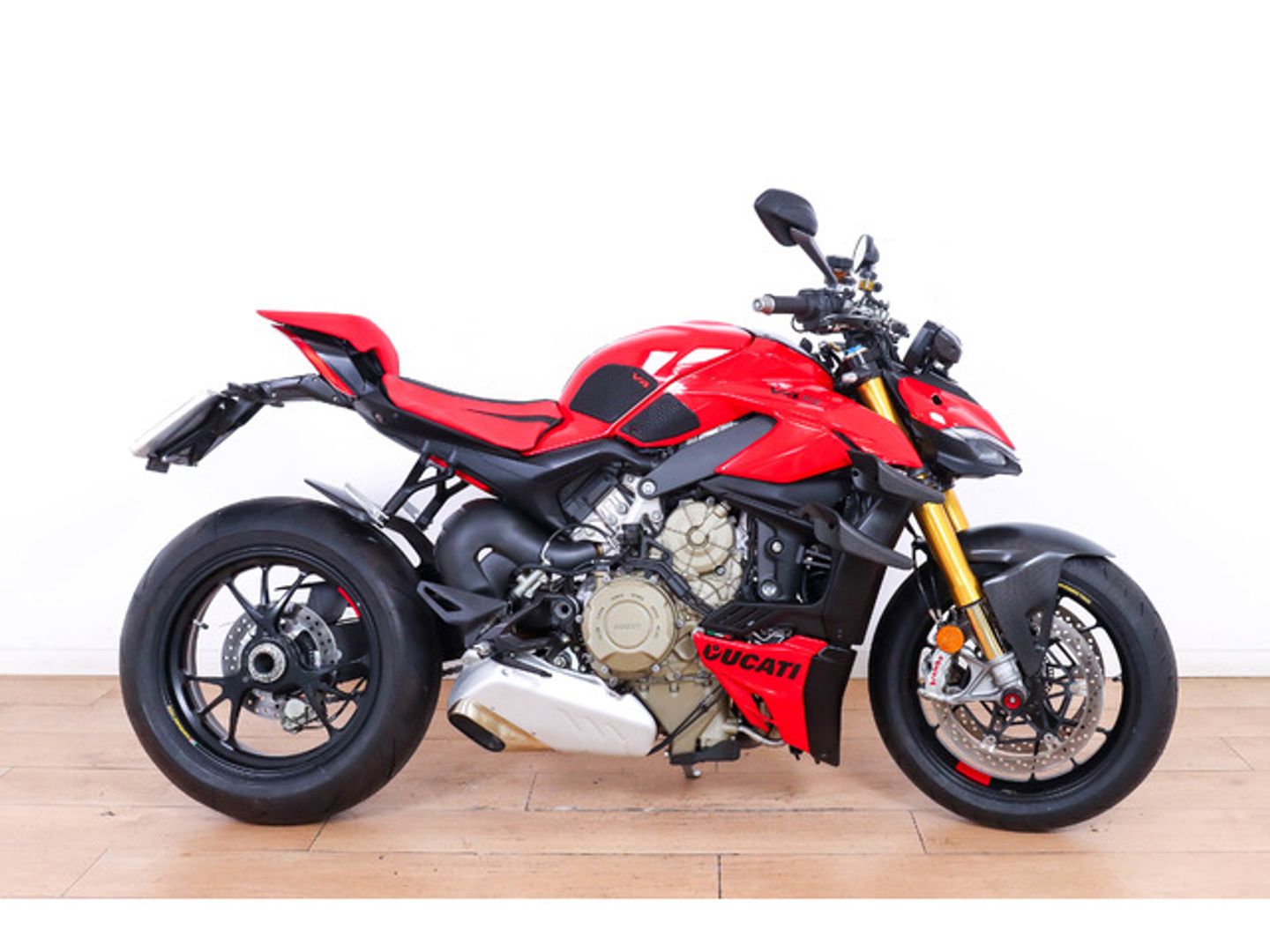 Ducati Streetfighter V 4 Rojo Motorcycle