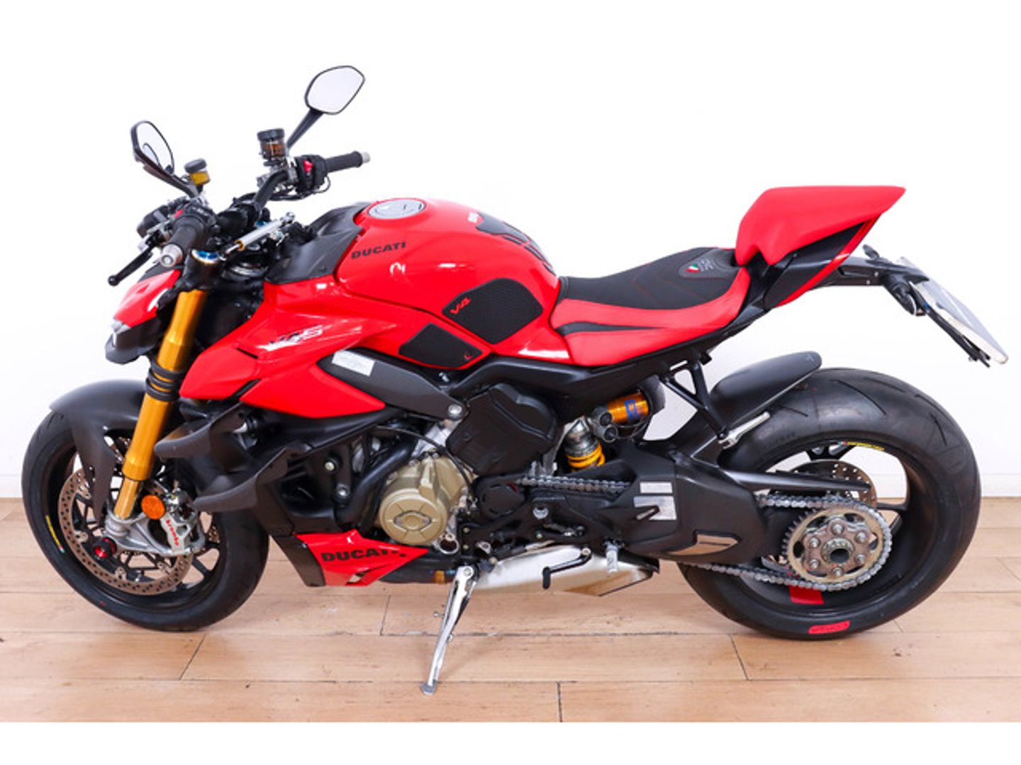 Ducati Streetfighter V 4 Rojo Motorcycle