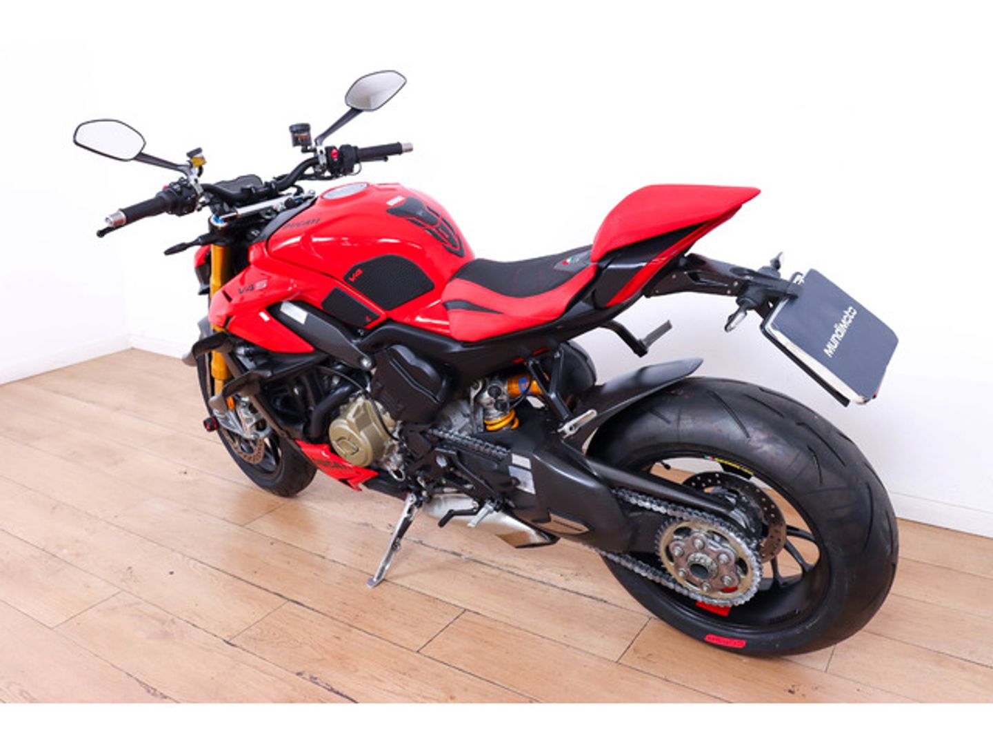 Ducati Streetfighter V 4 Rojo Motorcycle