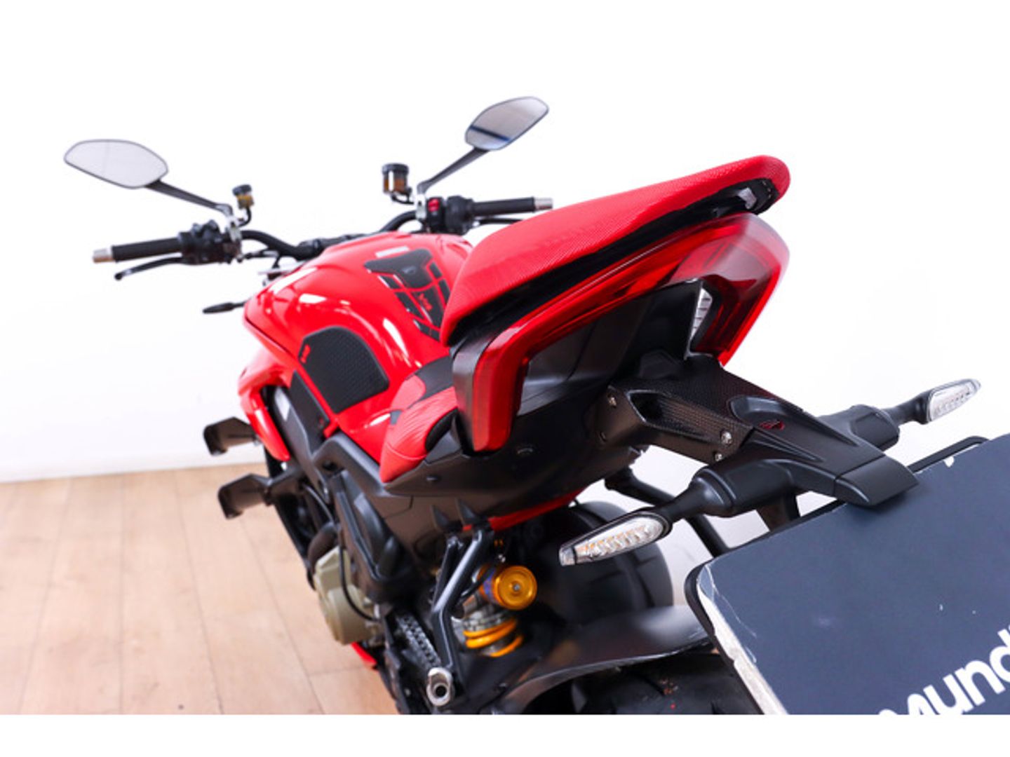 Ducati Streetfighter V 4 Rojo Motorcycle