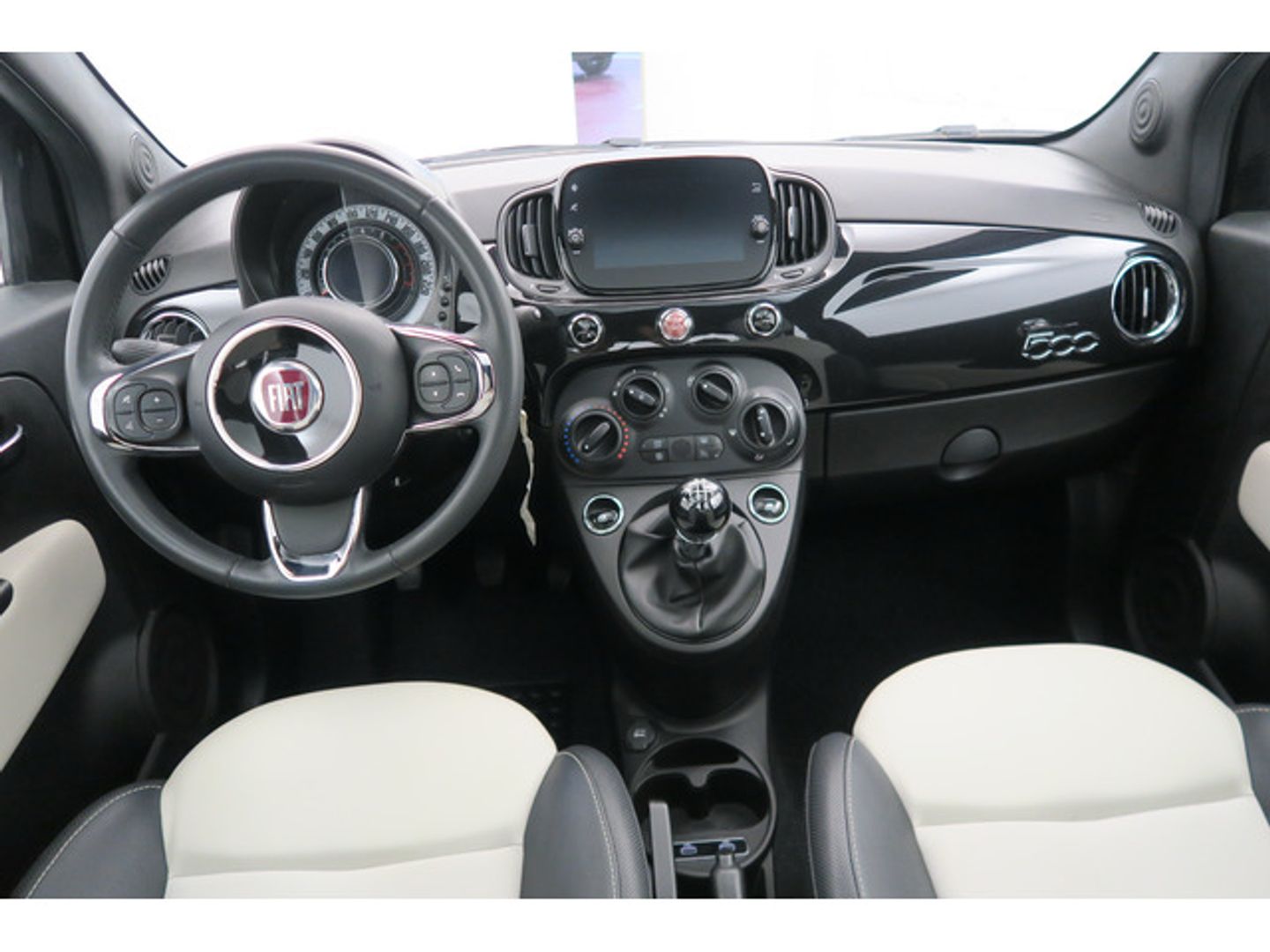 Fiat 500 1.0 Hybrid Dolcevita 51 kW (70 CV)