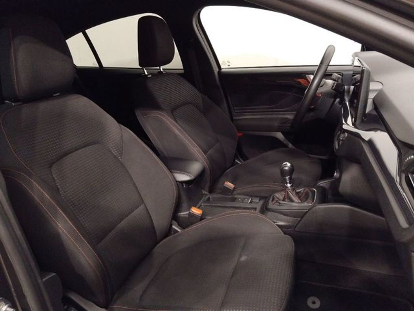 Ford Focus 1.0 Ecoboost MHEV ST-Line 114 kW (155 CV)