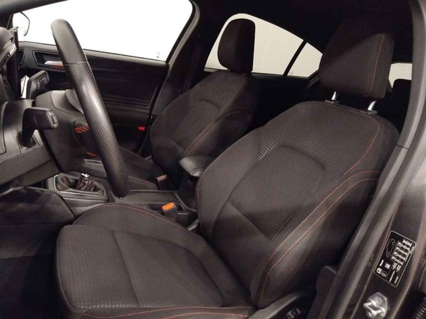 Ford Focus 1.0 Ecoboost MHEV ST-Line 114 kW (155 CV)