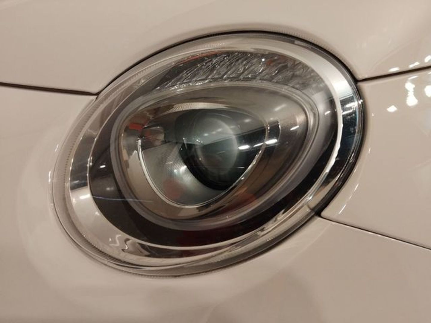 Fiat 500 1.0 Hybrid Dolcevita 51 kW (70 CV)