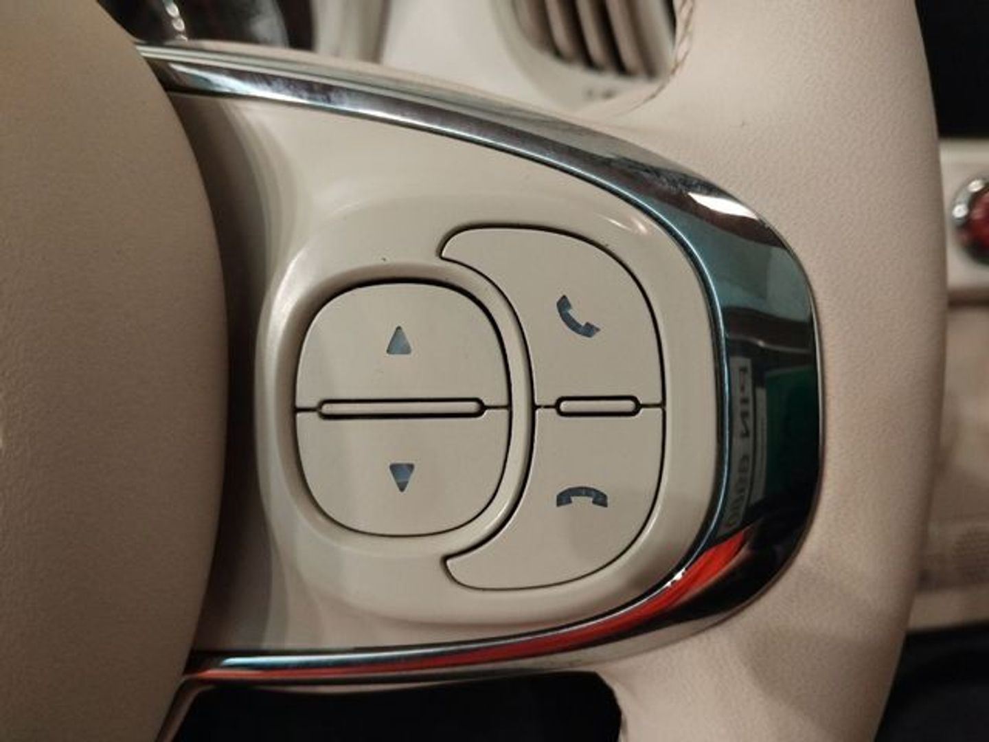 Fiat 500 1.0 Hybrid Dolcevita 51 kW (70 CV)