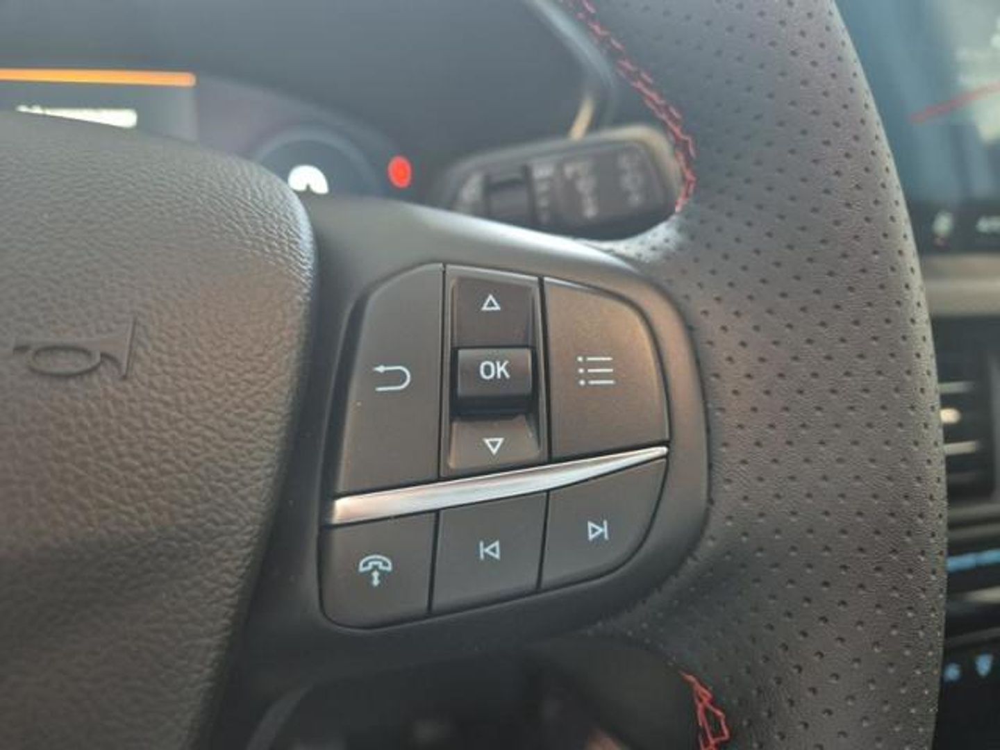 Ford Kuga 1.5T EcoBoost ST-Line 4x2 110 kW (150 CV)