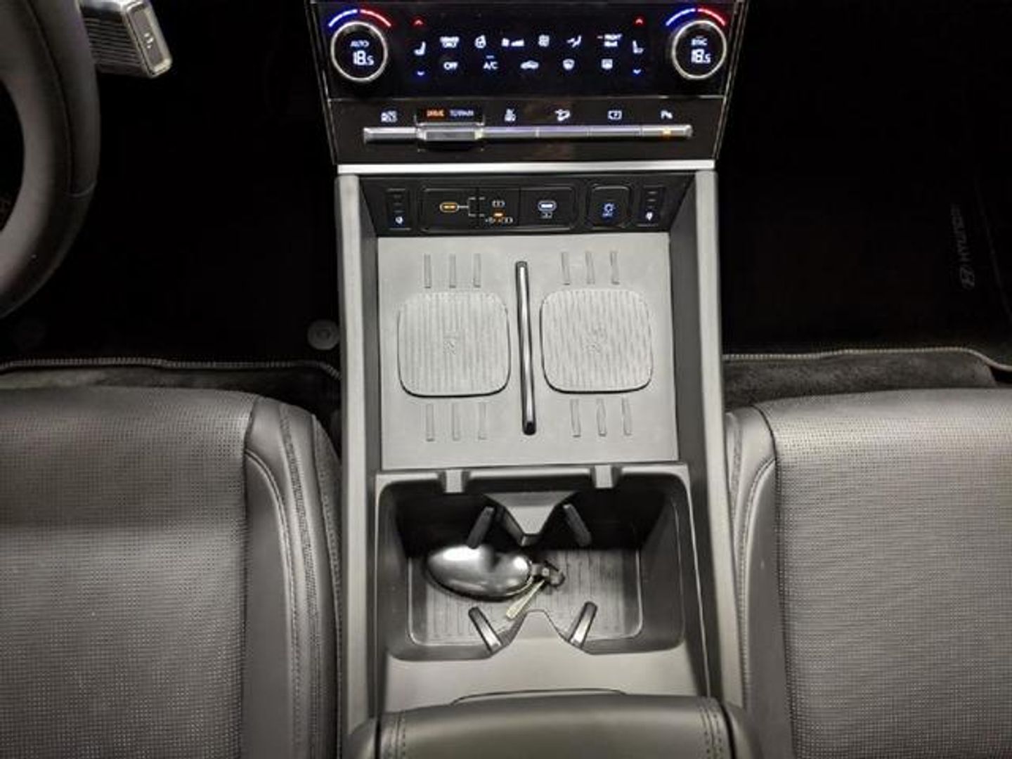 Hyundai Santa Fe 1.6T PHEV Calligraphy 4X4 AT 186 kW (253 CV)