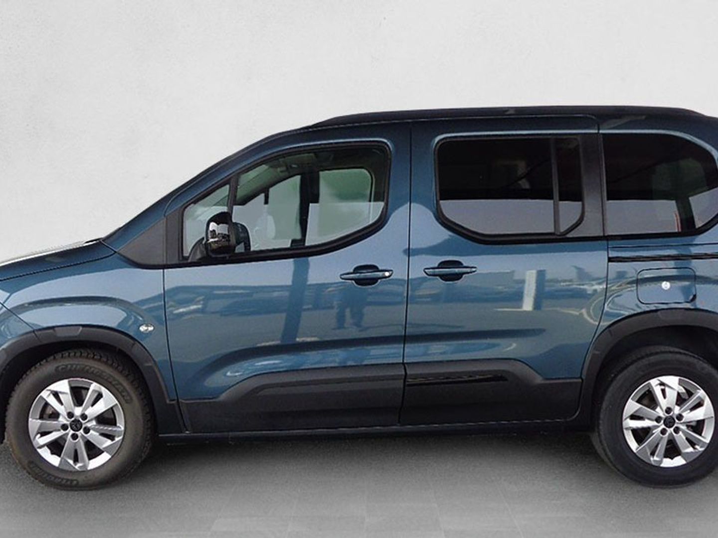 Peugeot Rifter BlueHDi 100 Allure Business Standard 73 kW (100 CV)