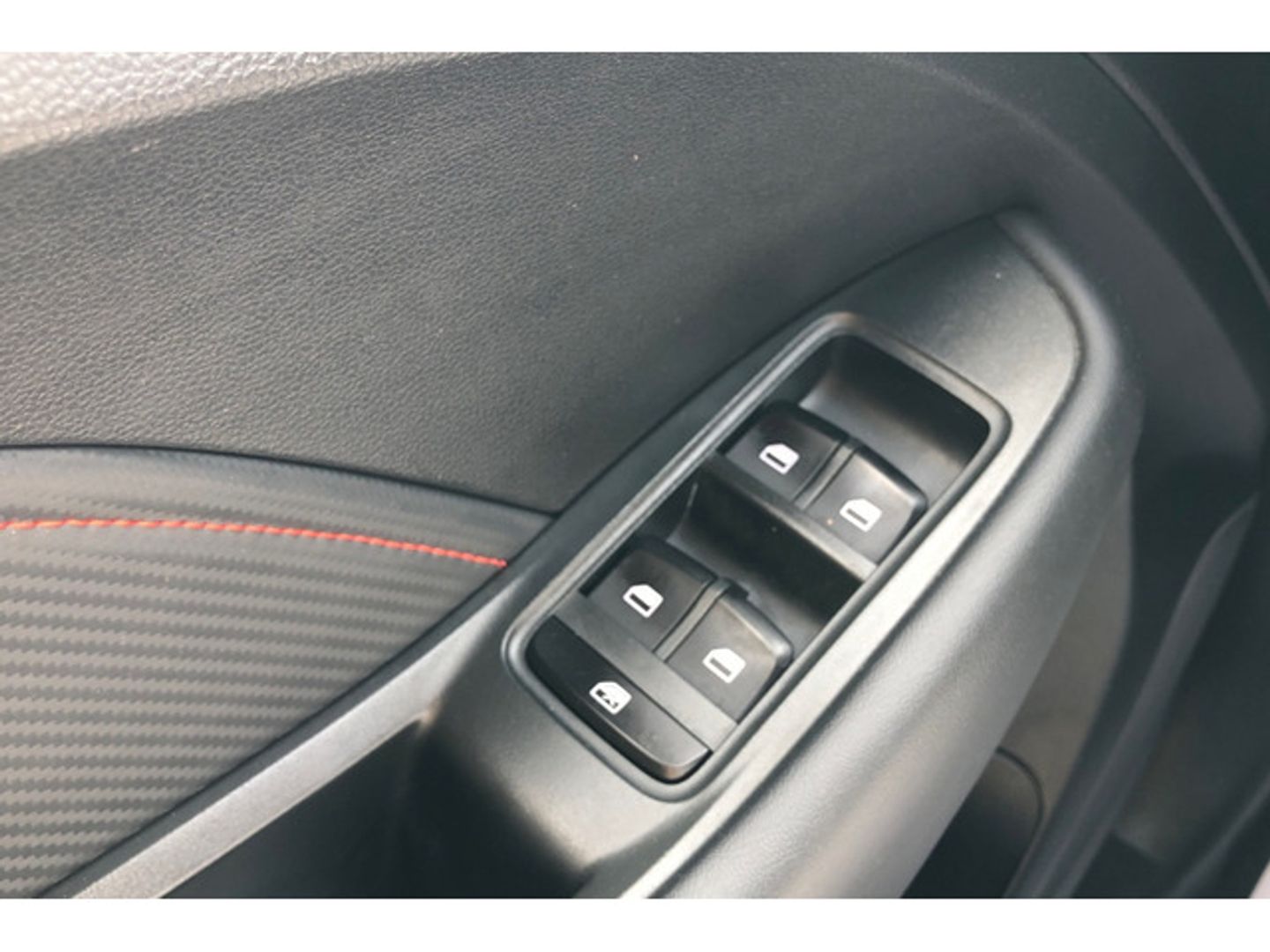 MG ZS 1.5 Luxury 78 kW (106 CV)