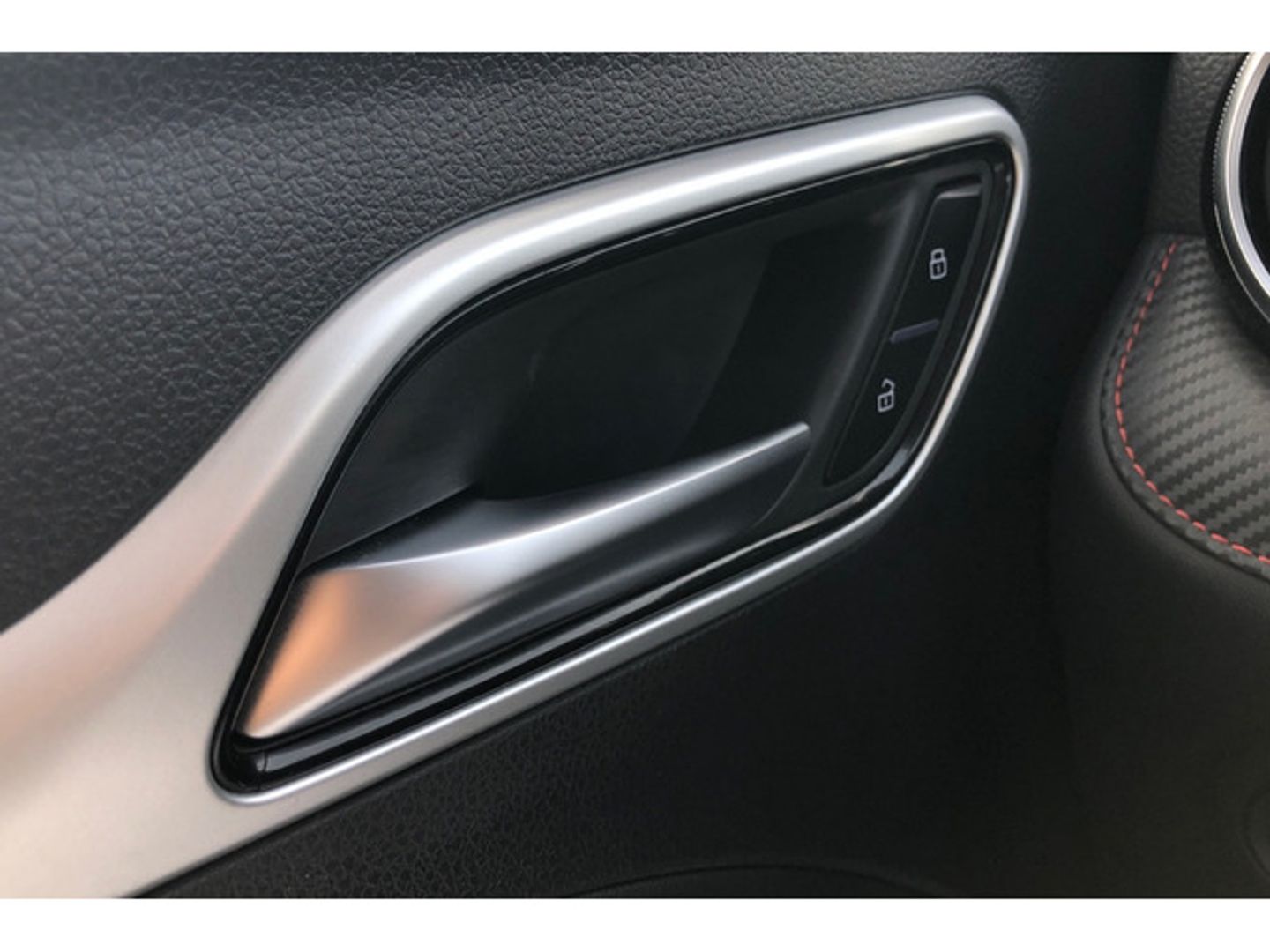 MG ZS 1.5 Luxury 78 kW (106 CV)