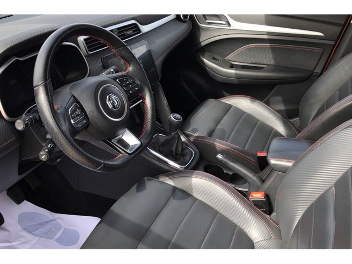 MG ZS 1.5 Luxury 78 kW (106 CV)