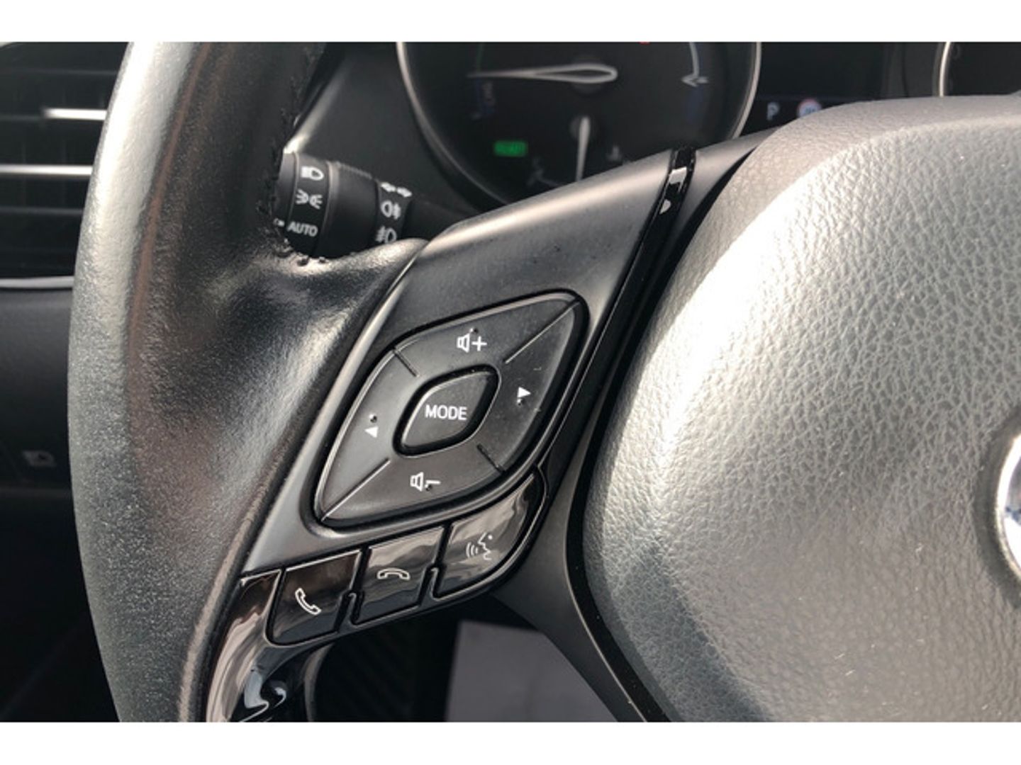 Toyota C-HR 1.8 125H Active 90 kW (122 CV)