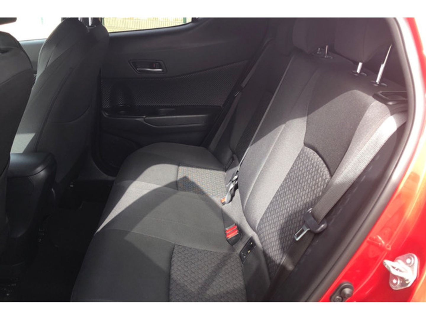 Toyota C-HR 1.8 125H Active 90 kW (122 CV)