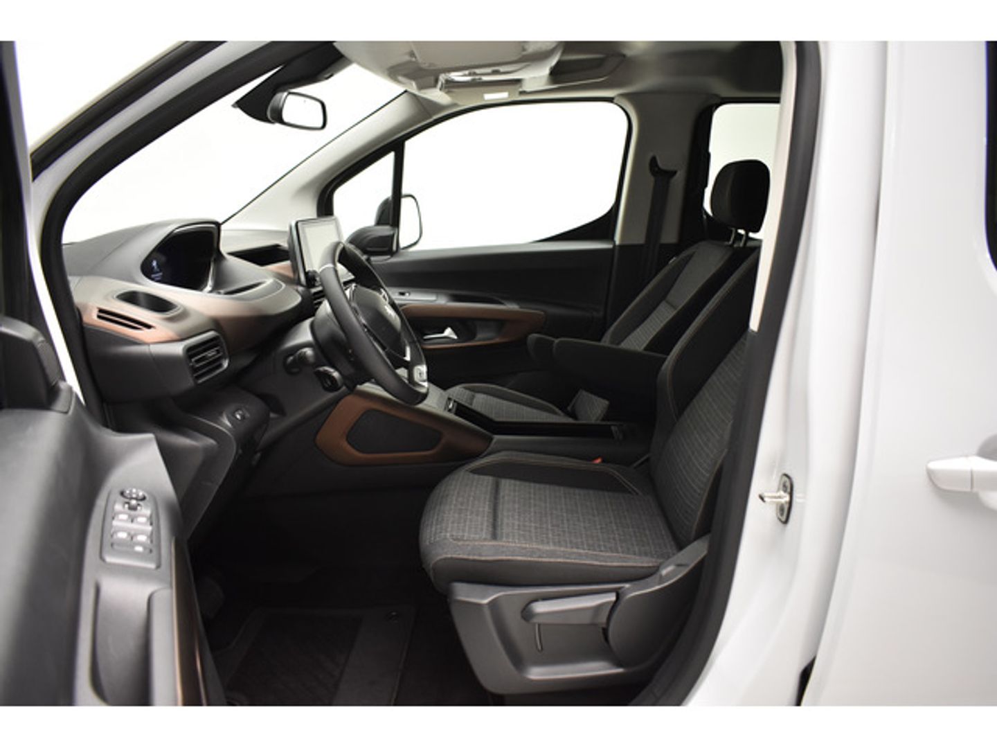 Peugeot e-Rifter Allure Long 100 kW (136 CV)