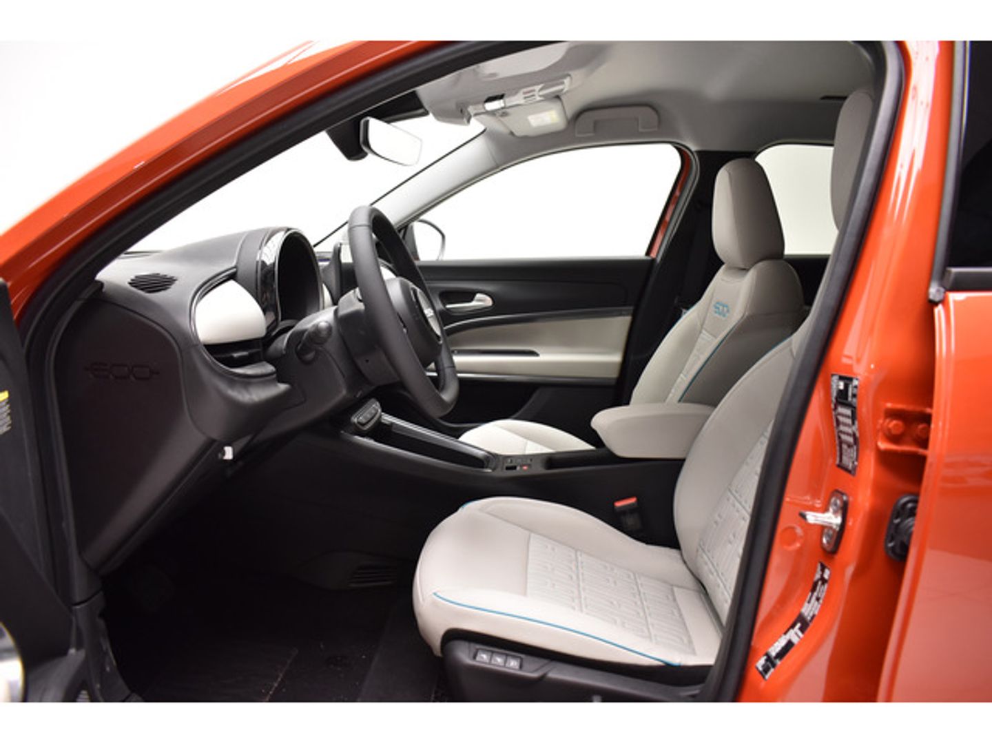 Fiat 600e La prima 54kwh 115 kW (156 CV)