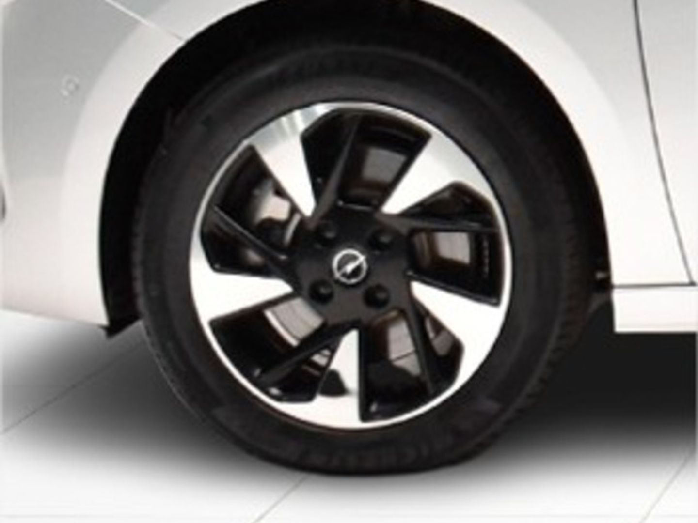 Opel Corsa Electric 50kWh Edition 100 kW (136 CV)
