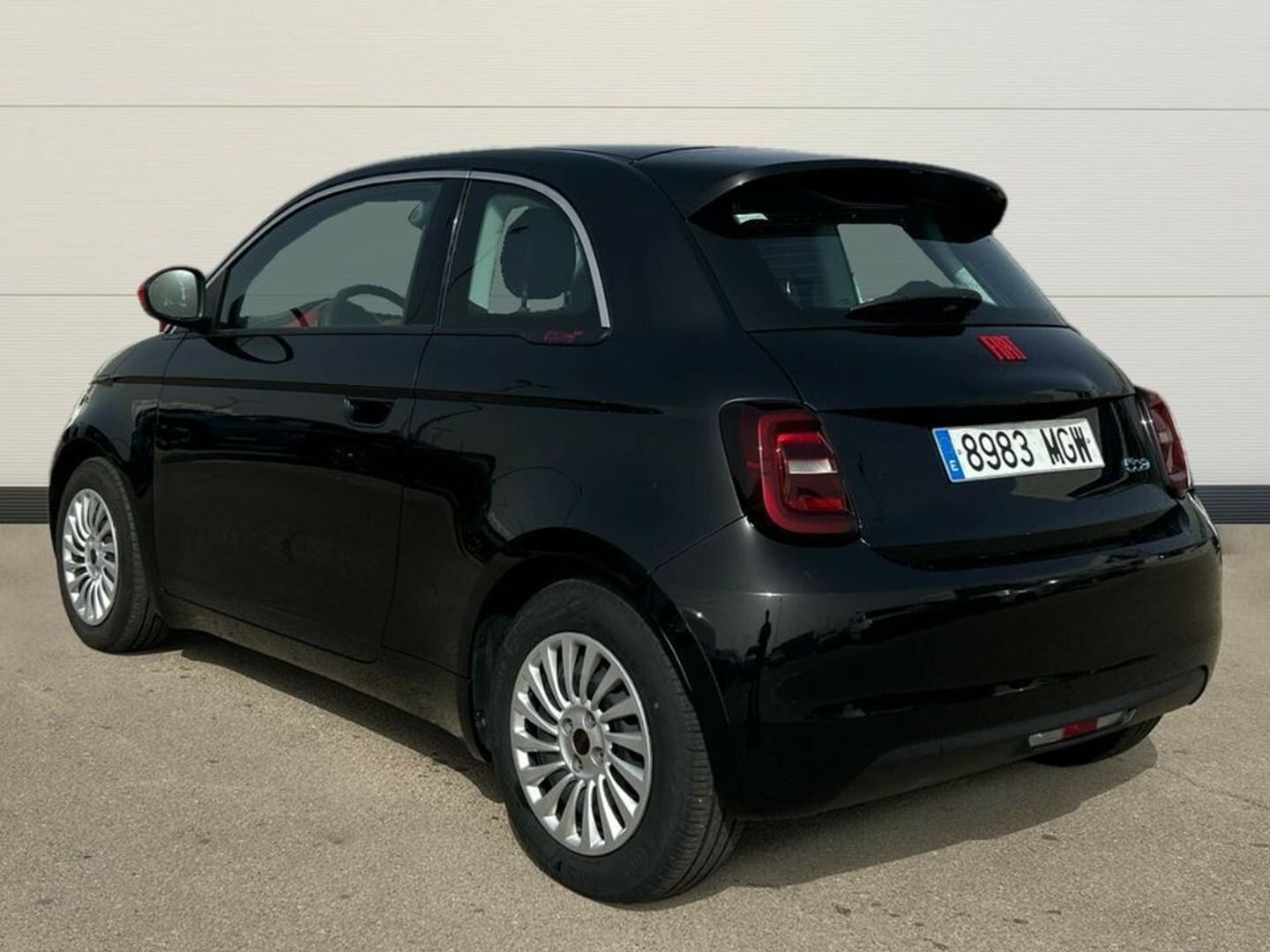 Fiat 500 Electrico Red Hb 320km 85 kW (118 CV)