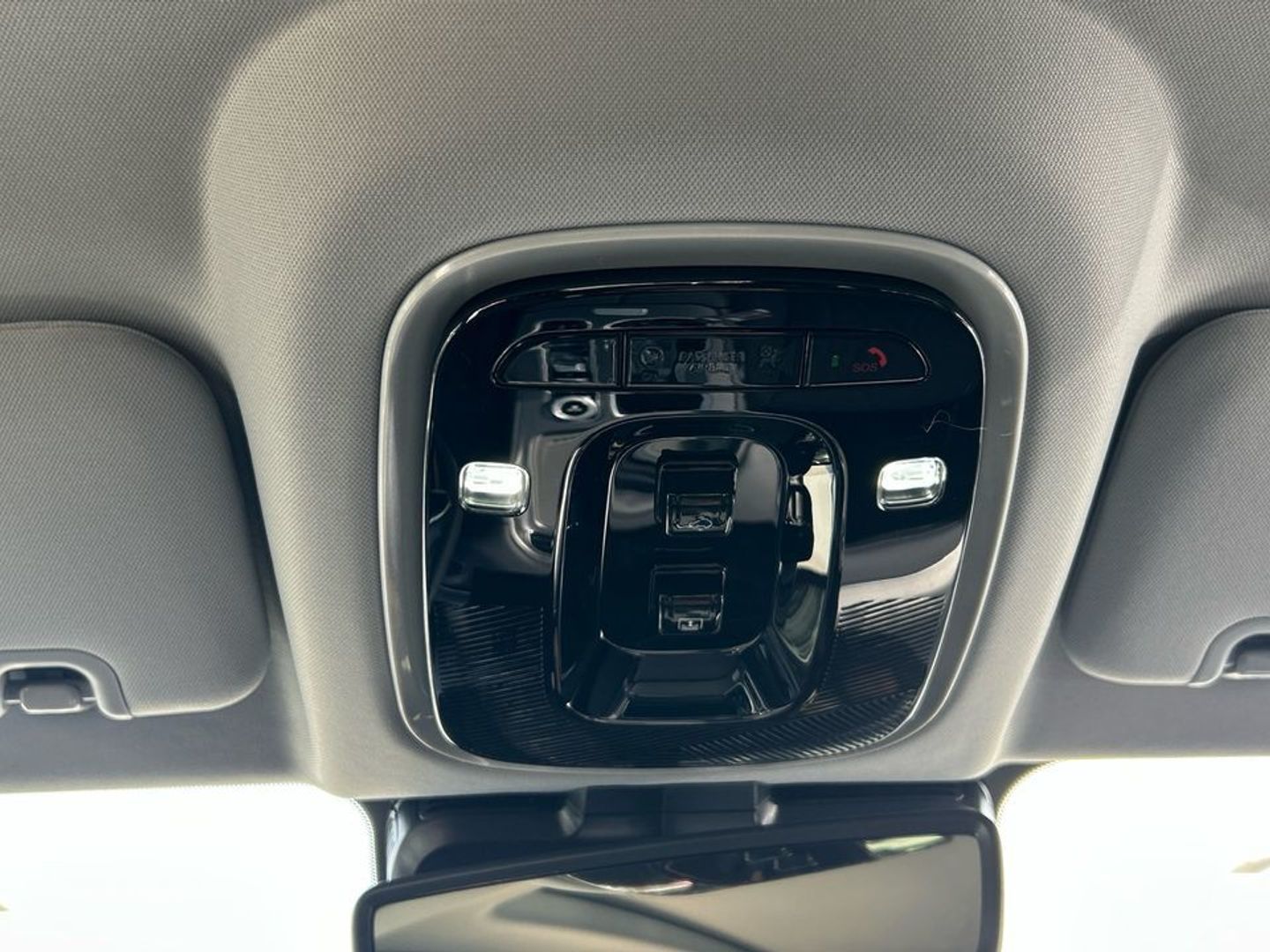 Ebro S800 1.5 TGDI PHEV Luxury E-CVT 255 kW (347 CV)