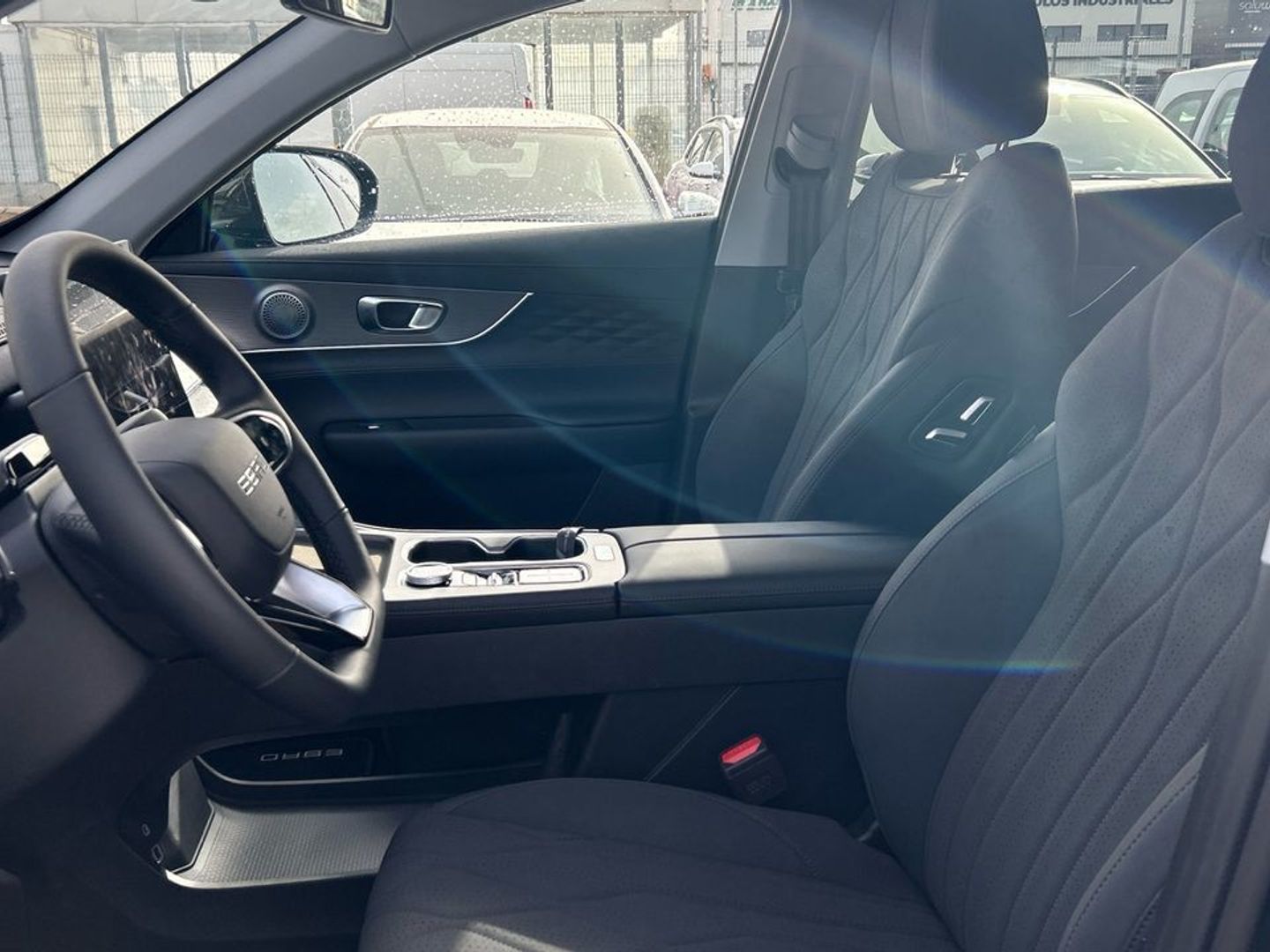 Ebro S800 1.5 TGDI PHEV Luxury E-CVT 255 kW (347 CV)