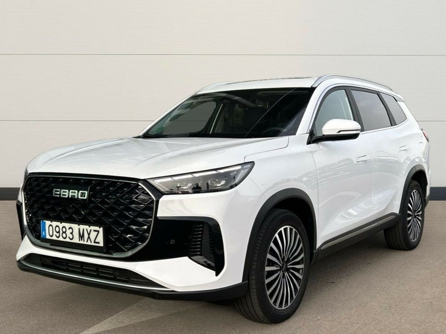 Ebro S800 1.6 TGDI Luxury DCT 108 kW (147 CV)