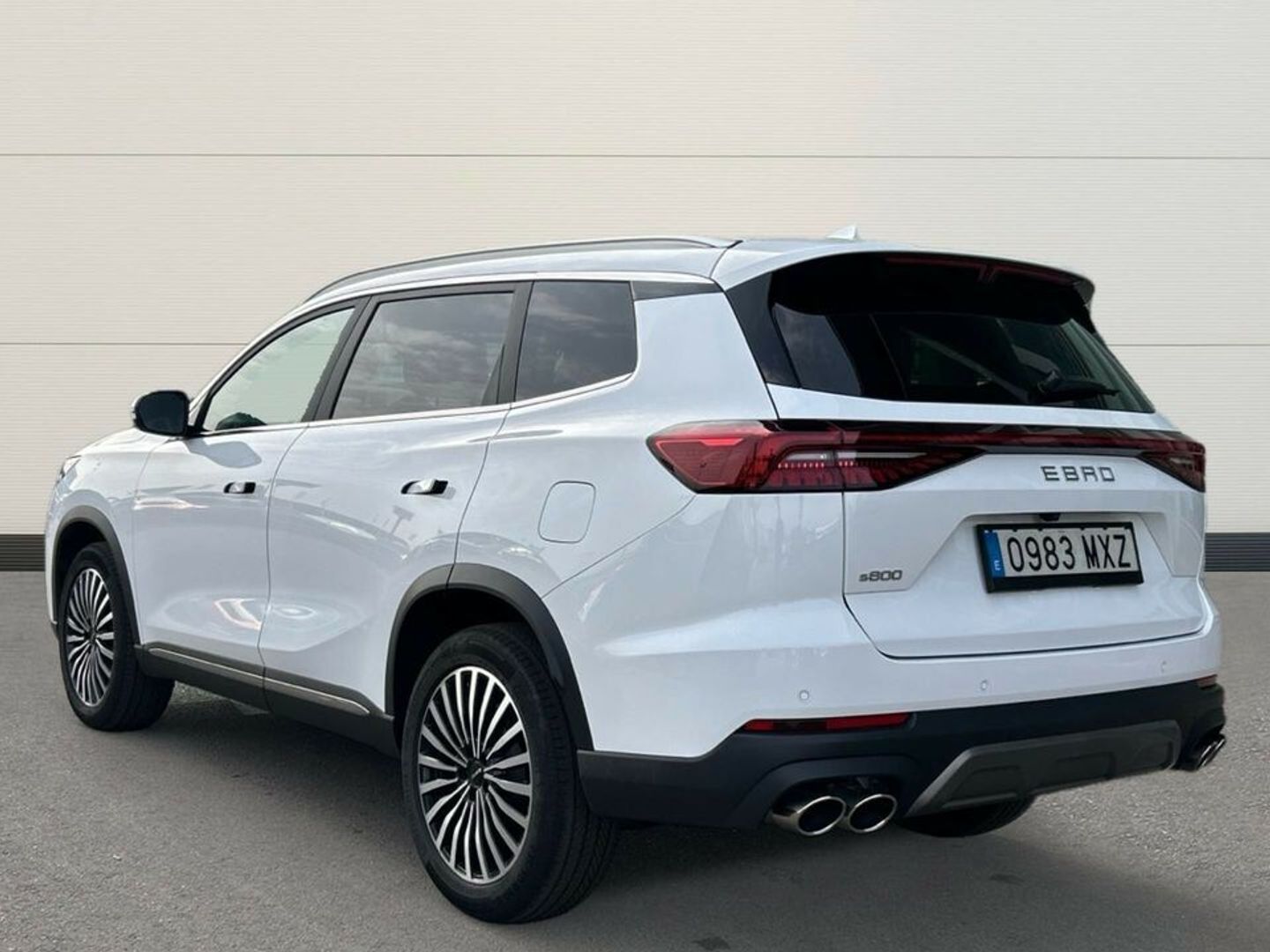 Ebro S800 1.6 TGDI Luxury DCT 108 kW (147 CV)