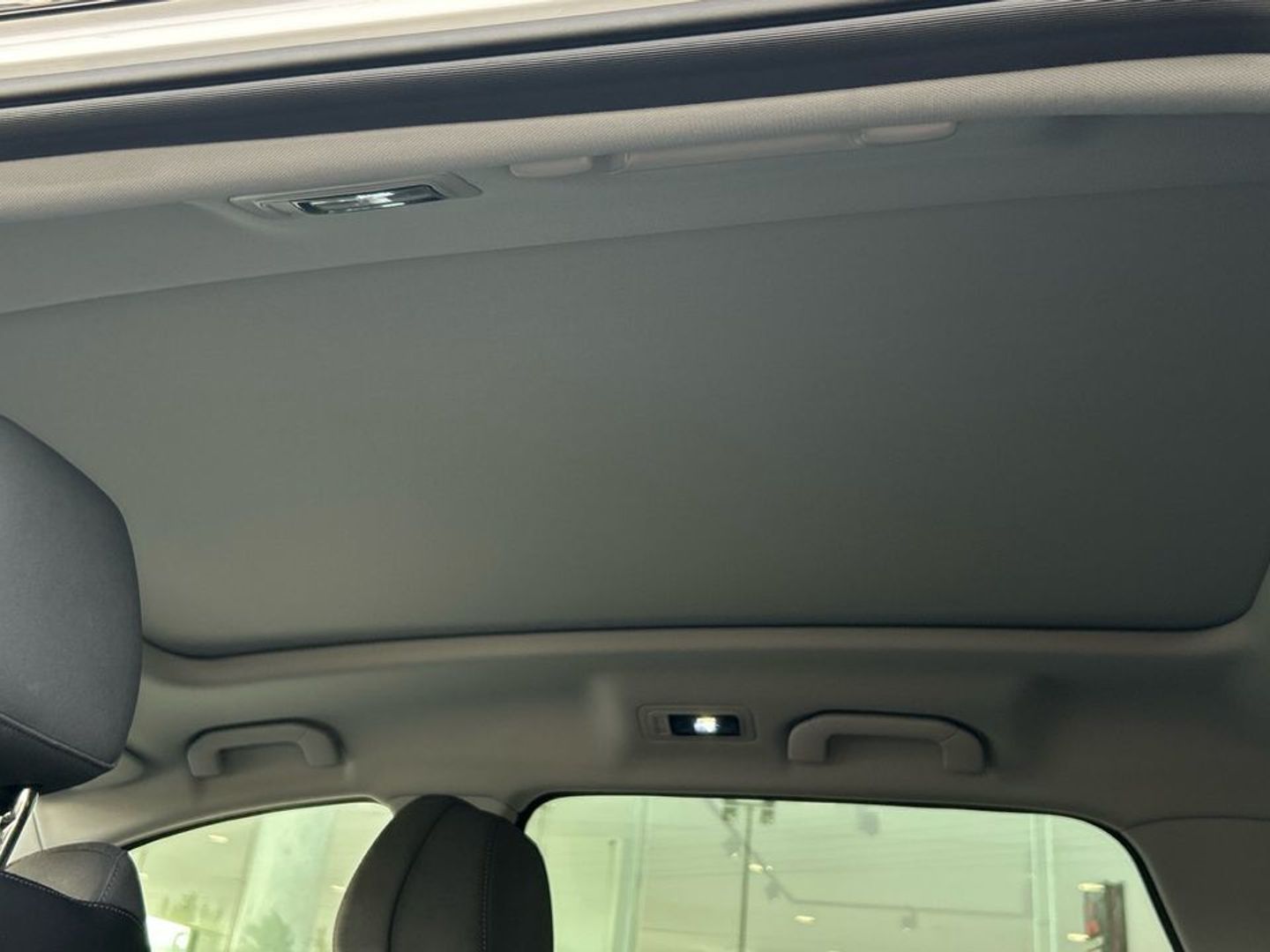 Ebro S800 1.6 TGDI Luxury DCT 108 kW (147 CV)