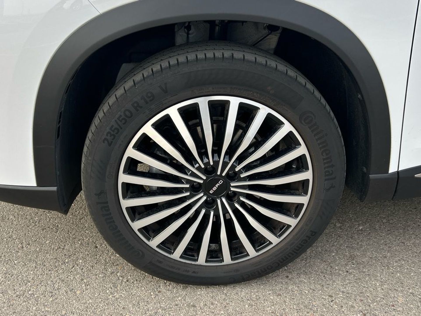 Ebro S800 1.6 TGDI Luxury DCT 108 kW (147 CV)