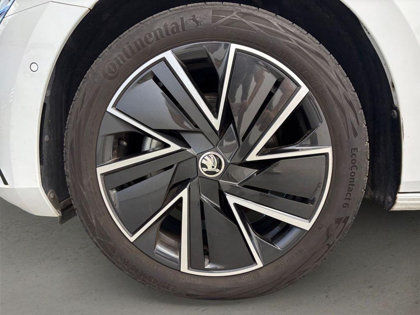 Skoda Superb Combi 1.4 TSI iV P-HEV SportLine DSG 160 kW (218 CV)