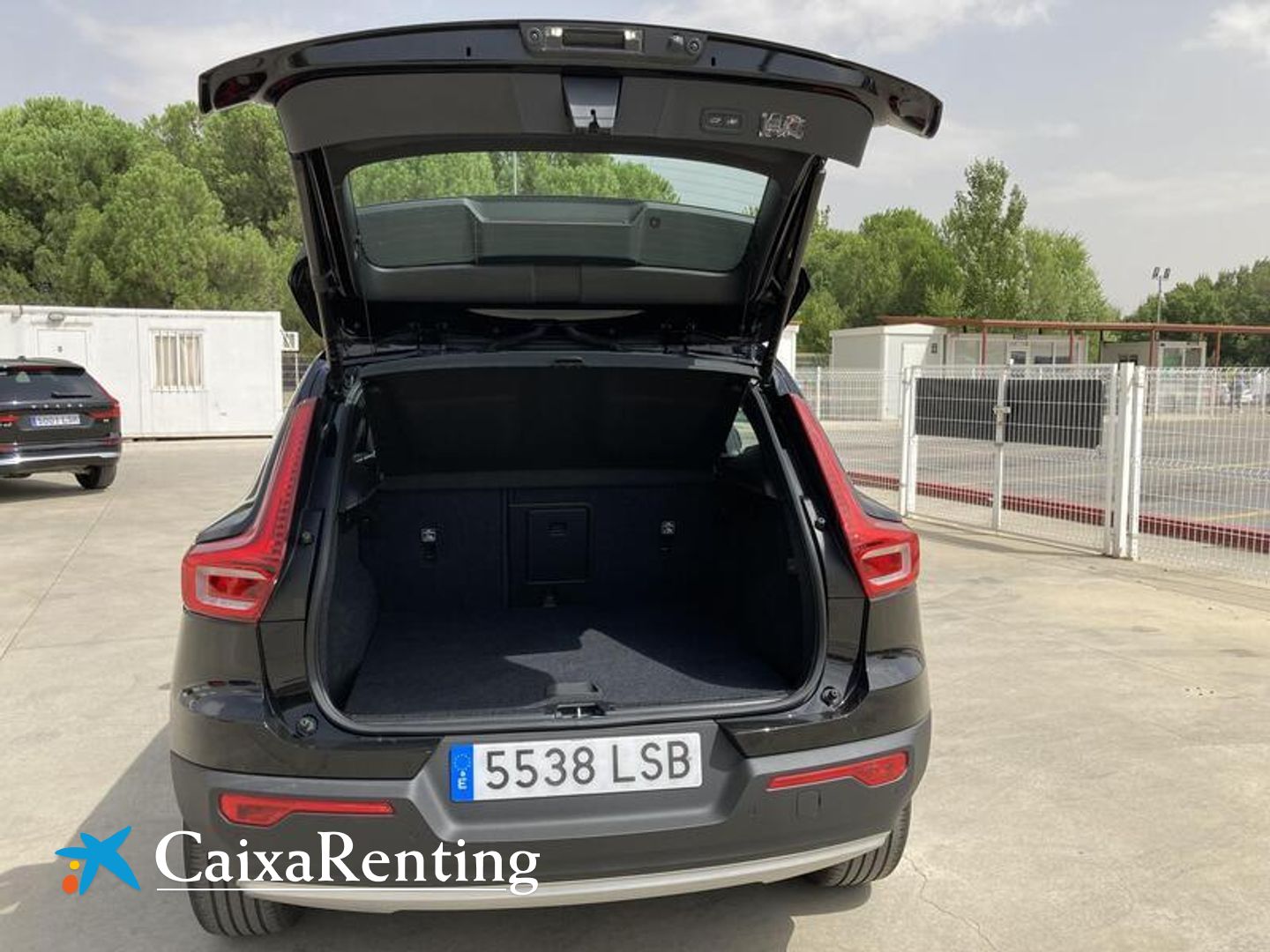 Volvo XC40 T2 Momentum Pro 95 kW (129 CV)