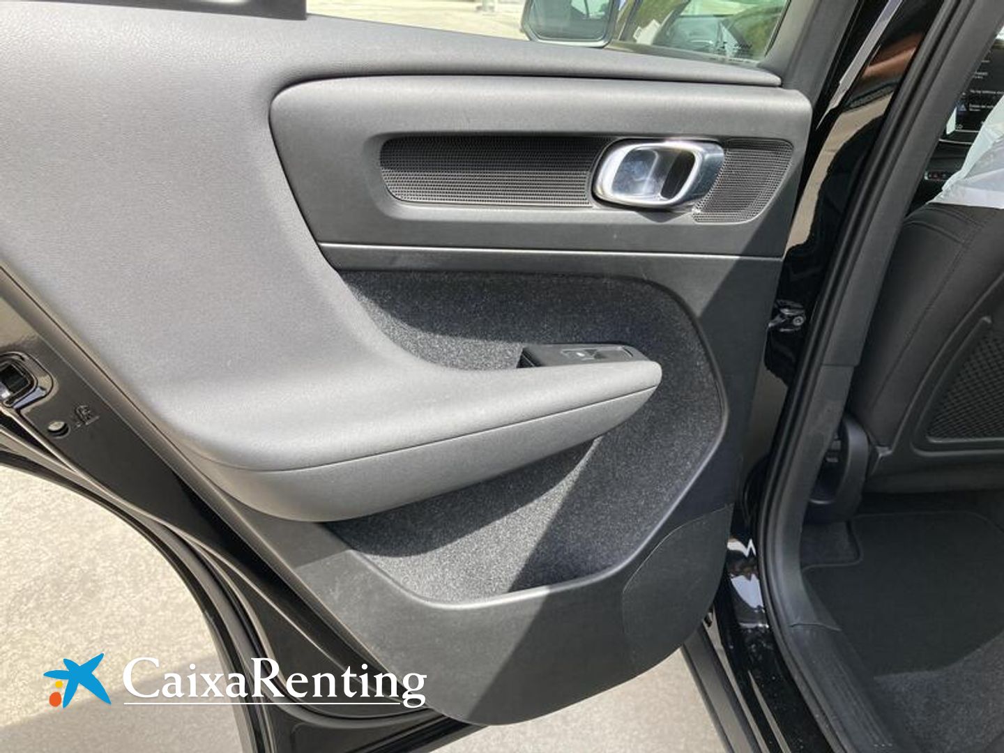Volvo XC40 T2 Momentum Pro 95 kW (129 CV)